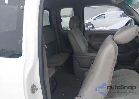 2002 Toyota Tacoma Prerunner z USA, uszkodzony, nr VIN 5TESM92N22Z133095